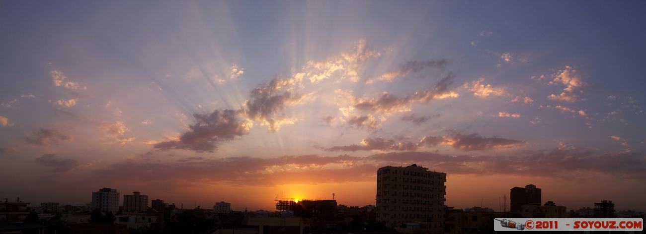 Khartoum - Sunset - panorama
Mots-clés: Al Khar&Aring;&pound;&Aring;&laquo;m Arkawit geo:lat=15.56905558 geo:lon=32.55010039 geotagged SDN Soudan sunset panorama