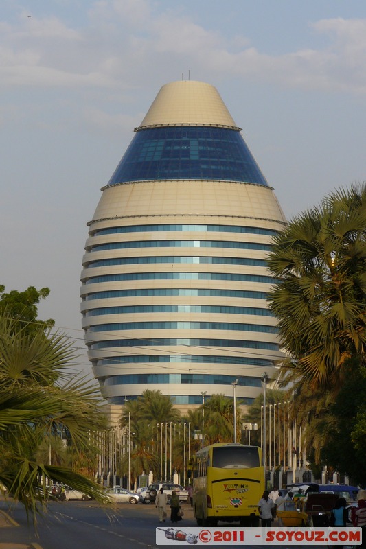 Khartoum - Burj El Fateh (Kadhafi egg)
Mots-clés: Al Khar&Aring;&pound;&Aring;&laquo;m geo:lat=15.60704674 geo:lon=32.50857174 geotagged SDN Soudan T&Aring;&laquo;t Burj El Fateh (Kadhafi egg)