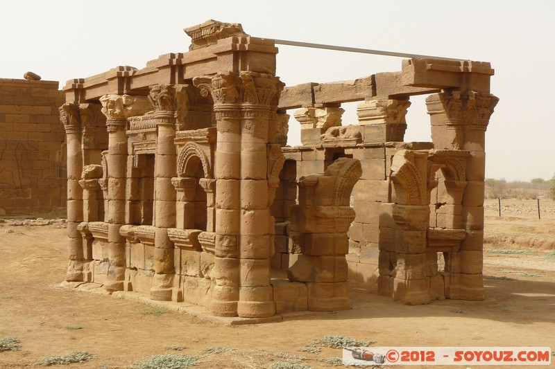 Naqa - Temple of Apedemak - the Roman kiosk
Mots-clés: geo:lat=16.26854702 geo:lon=33.27309787 geotagged Soudan Naqa Temple of Apedemak the Roman kiosk Ruines egyptiennes patrimoine unesco