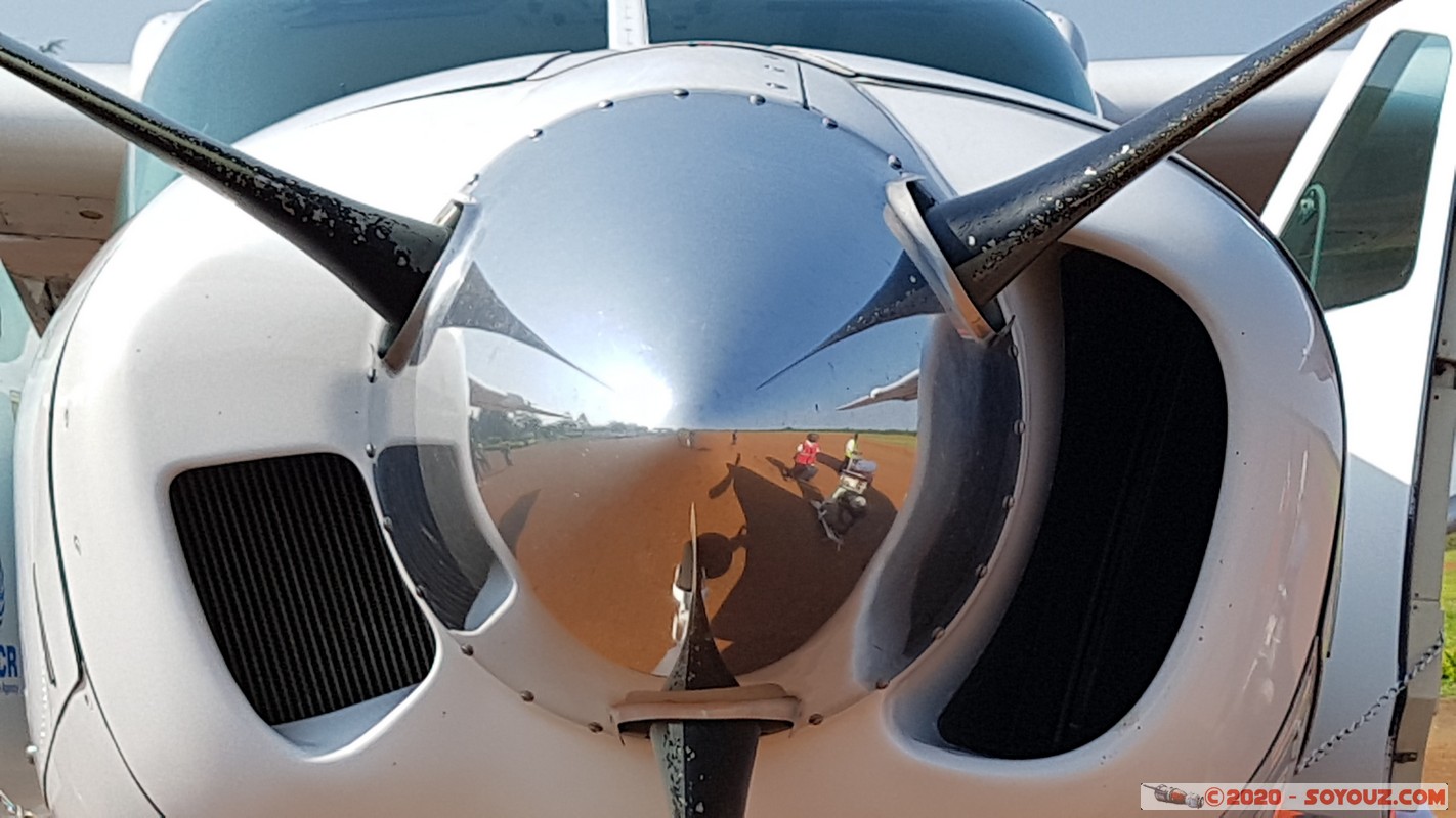 Irabiro - Kibondo Airstrip
Mots-clés: Irabiro Kigoma Tanzanie TZA Tanzania Kibondo avion