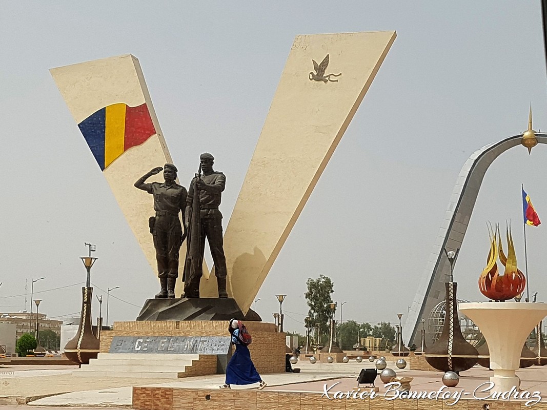 N'Djamena - Place de La Nation
Mots-clés: Djambal Bahr geo:lat=12.11146232 geo:lon=15.03849149 geotagged TCD Tchad Ville de N'Djamena N'Djamena Place de La Nation