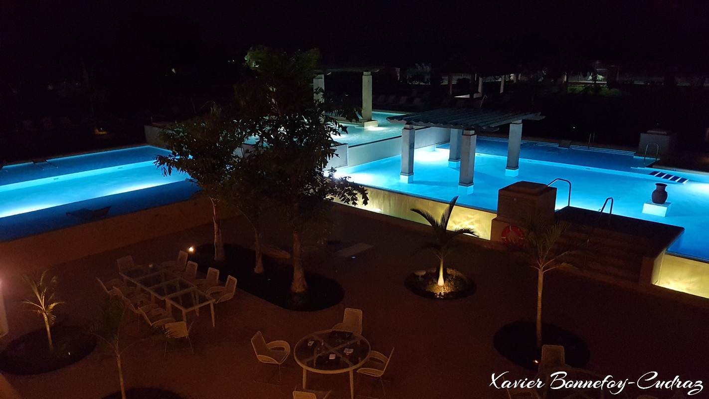 N'Djamena - ex Hilton Hotel
Mots-clés: Fort Foureau geo:lat=12.08859112 geo:lon=15.06530352 geotagged TCD Tchad Ville de N'Djamena N'Djamena Nuit Hilton