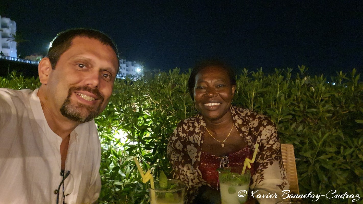 La Marsa Plage - O Moules
Mots-clés: TUN Tunisie Tunis La Corniche Nuit
