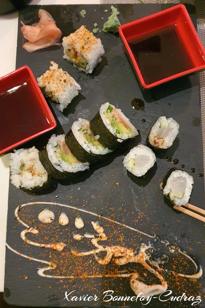 La Marsa Plage - The Wave - Sushi
Mots-clés: geo:lat=36.87985446 geo:lon=10.34218960 geotagged La Corniche TUN Tūnis Tunisie Tunis La Marsa The Wave Nourriture