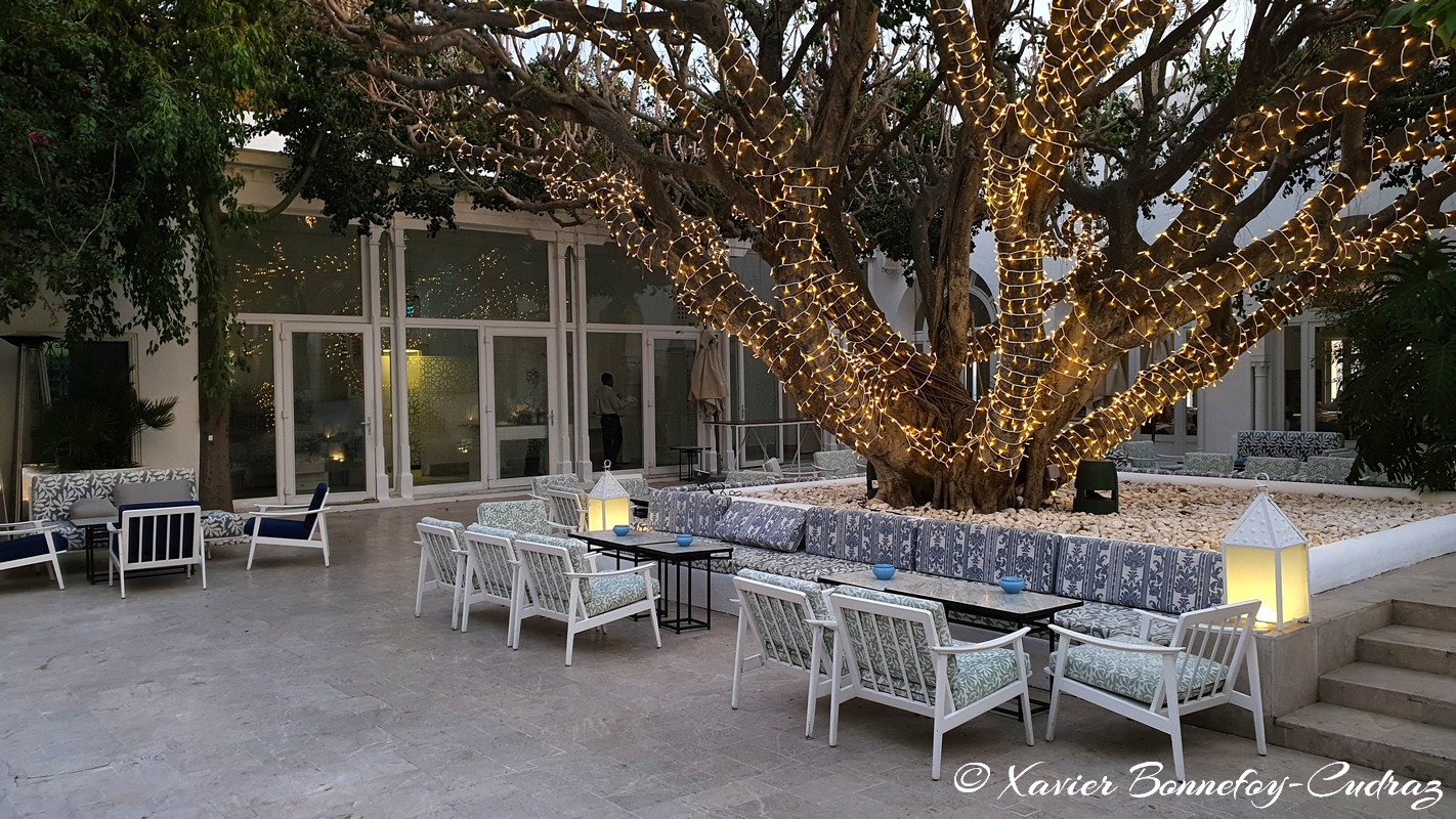 Sidi Bou Sa&iuml;d - Dar Zarrouk
Mots-clés: geotagged Sidi Bou Sa&iuml;d TUN Tūnis Tunisie Tunis Carthage Dar Zarrouk