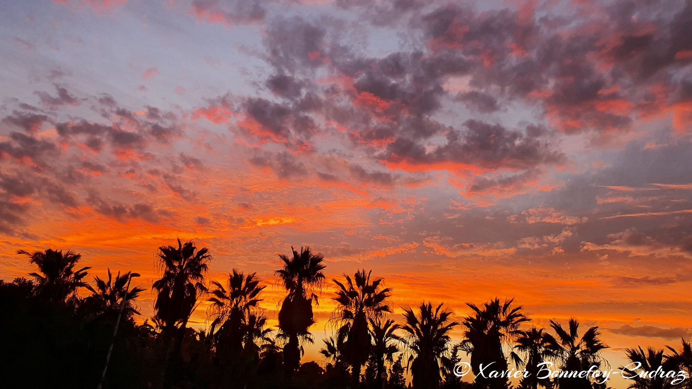 Sidi Bou Saïd - Coucher de Soleil
Mots-clés: geotagged Sidi Bou Saïd TUN Tūnis Tunisie Tunis Carthage sunset crepuscule Dusk
