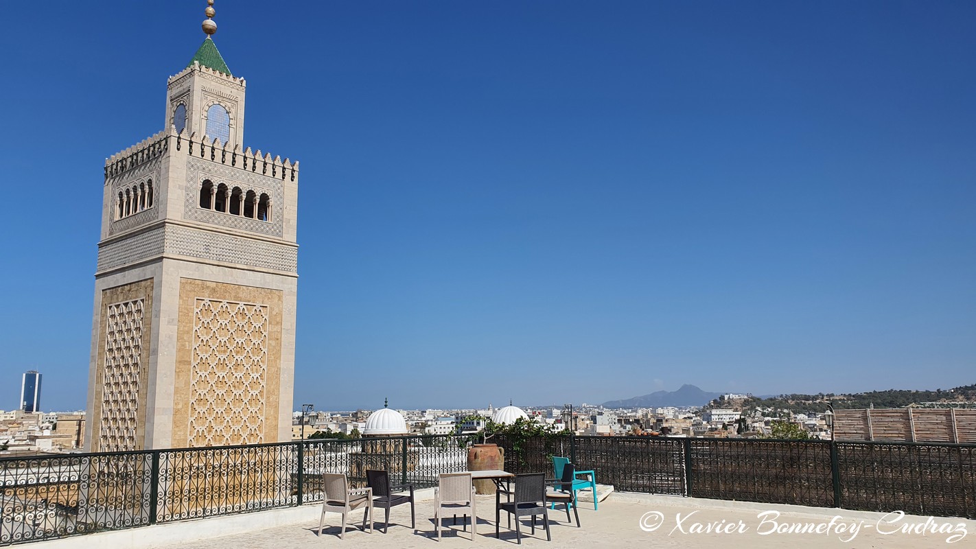 Tunis - Medina - Mosquee Ez-Zitouna
Mots-clés: geo:lat=36.79744183 geo:lon=10.17028110 geotagged La Kasbah TUN Tunisie Tunis Medina patrimoine unesco Mosquee Ez-Zitouna Religion Mosque