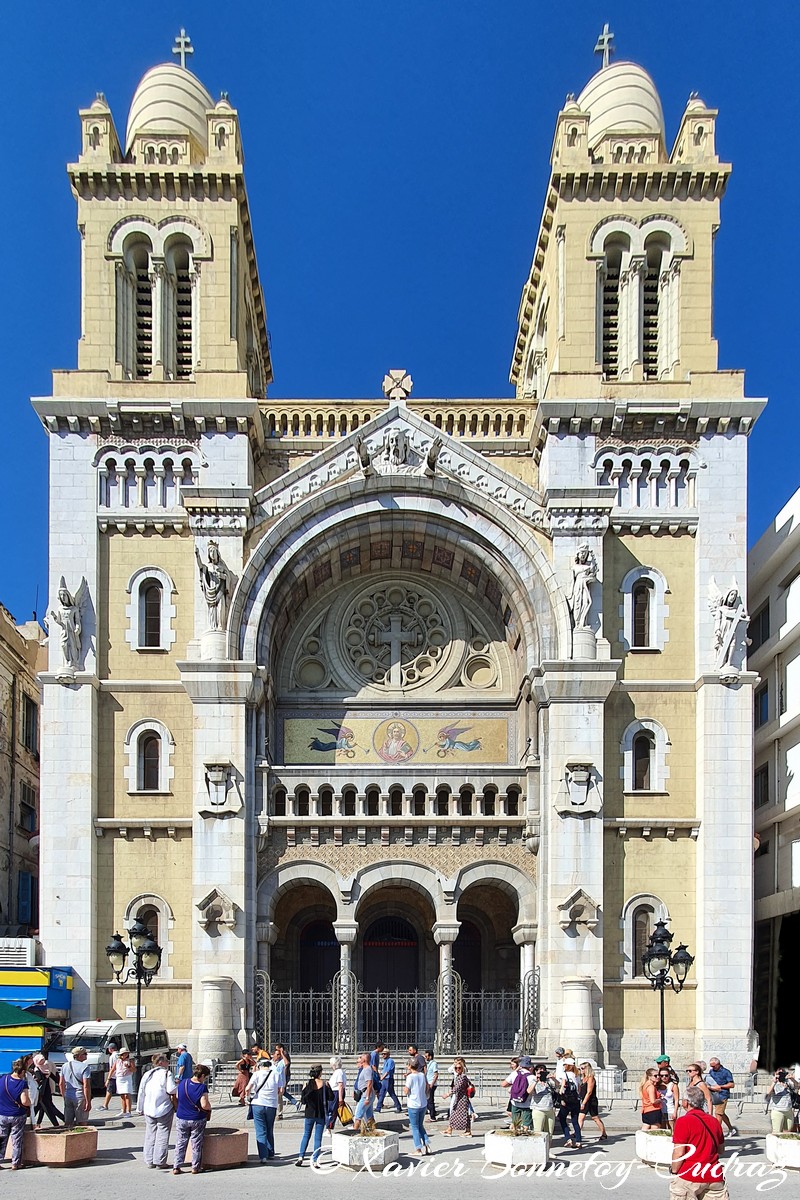 Tunis - Ville Nouvelle - Cath&eacute;drale Saint Vincent de Paul
Mots-clés: Bab El Bhar geo:lat=36.79960973 geo:lon=10.17905473 geotagged TUN Tūnis Tunisie Ville Nouvelle Cath&eacute;drale Saint Vincent de Paul Eglise