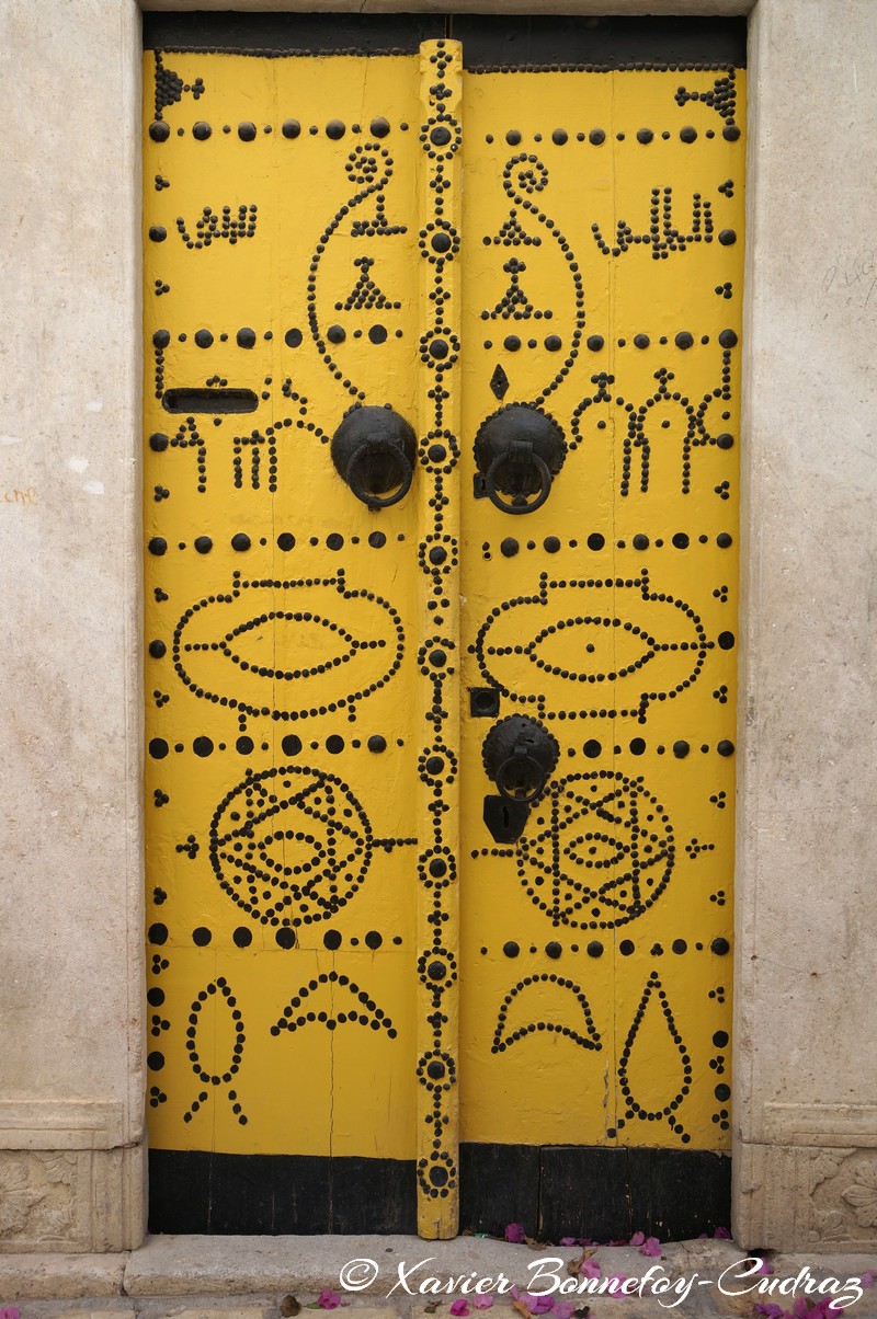 Tunis - Medina - Porte
Mots-clés: El Bostane geo:lat=36.79941421 geo:lon=10.16926121 geotagged TUN Tūnis Tunisie Porte Medina