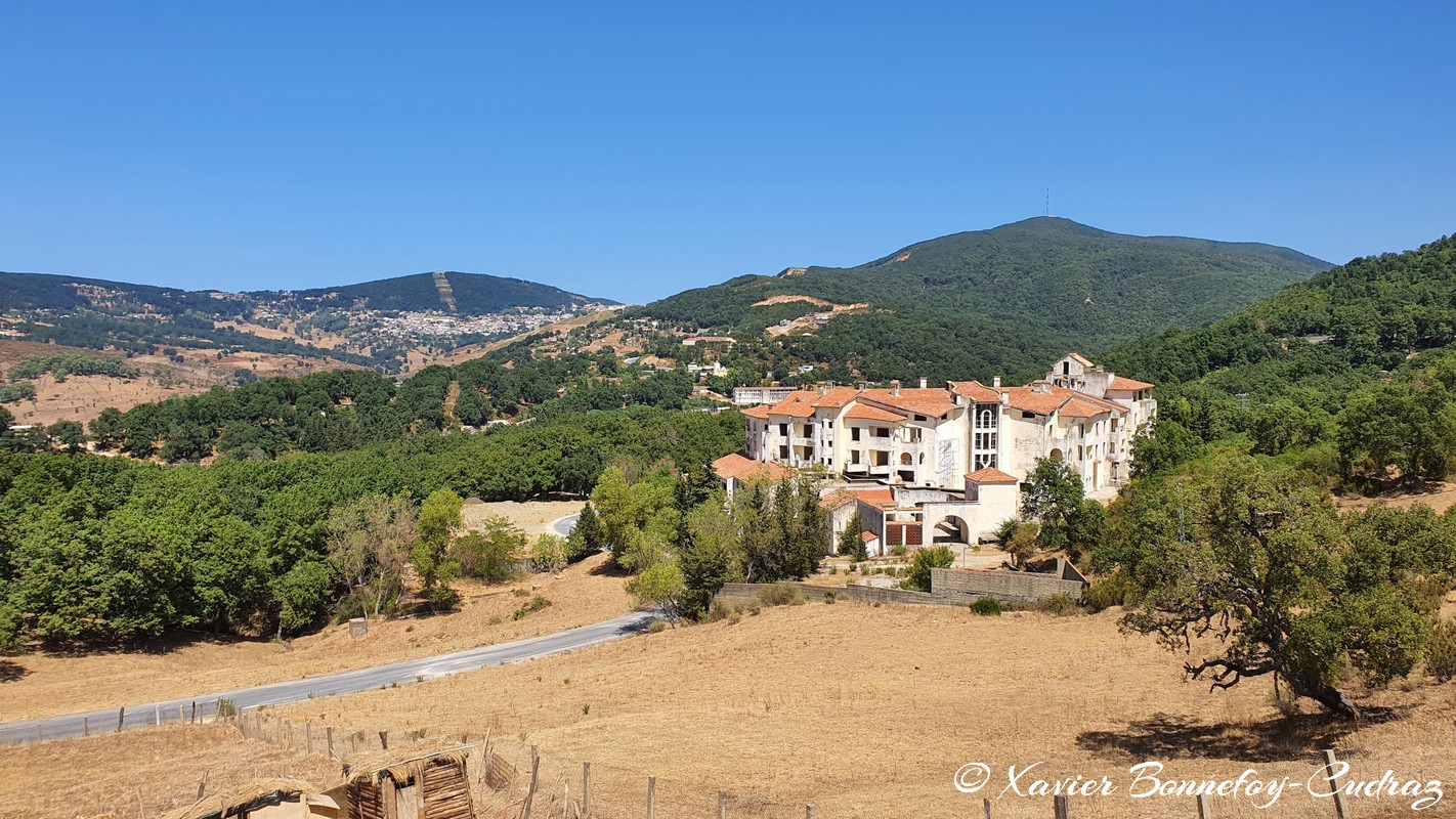 Ain Draham - Ruines Hotel La Foret (Urbex)
Mots-clés: geo:lat=36.73809885 geo:lon=8.67883687 geotagged Jundūbah Les Ch&ecirc;nes TUN Tunisie Jendouba Ain Draham Ruines Urbex Hotel La Foret