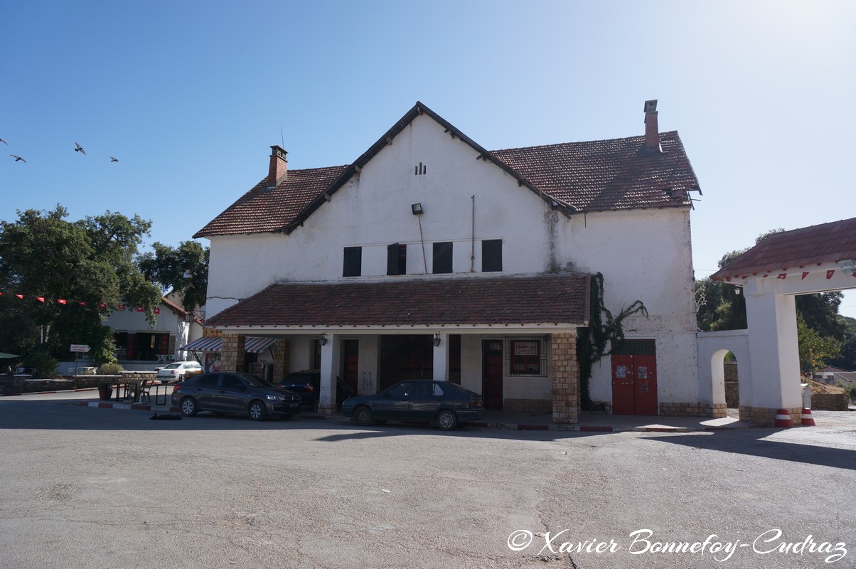 Ain Draham - Beni M'Tir
Mots-clés: Ben Metir geo:lat=36.73993237 geo:lon=8.73458479 geotagged Jundūbah TUN Tunisie Jendouba Ain Draham Colonial Francais Beni M'Tir