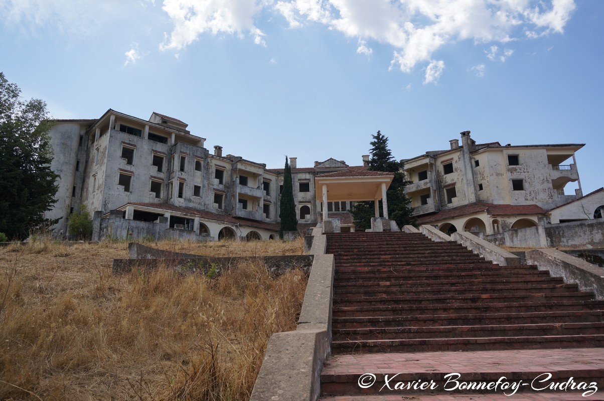 Ain Draham - Ruines Hotel La Foret (Urbex)
Mots-clés: geo:lat=36.74011168 geo:lon=8.67969393 geotagged Jundūbah Les Ch&ecirc;nes TUN Tunisie Jendouba Ain Draham Ruines Urbex Hotel La Foret