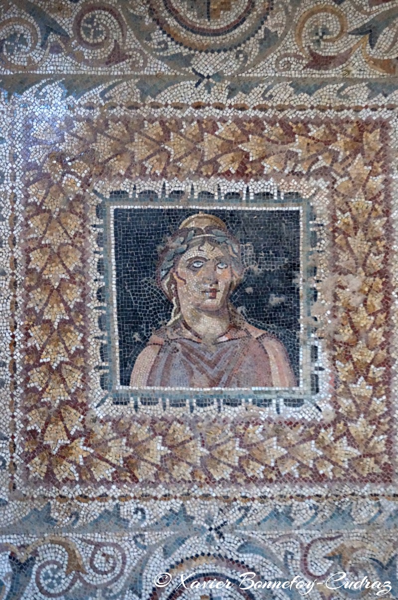 Bulla Regia - Maison dite d'Amphitrite
Mots-clés: El Hammam geo:lat=36.56161606 geo:lon=8.75313207 geotagged Jundūbah TUN Tunisie Bulla Regia Ruines romaines Ruines Romain Mosaique Jendouba Maison dite d'Amphitrite