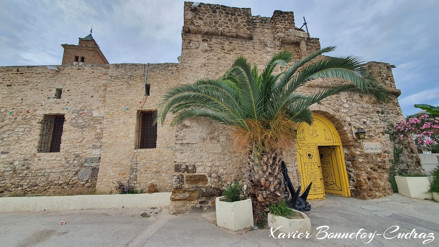 Bizerte - Le Vieux Port - Musee oceanographique
Mots-clés: Banzart geo:lat=37.27794258 geo:lon=9.87682834 geotagged La Ksiba TUN Tunisie Bizerte Le vieux port Musee oceanographique