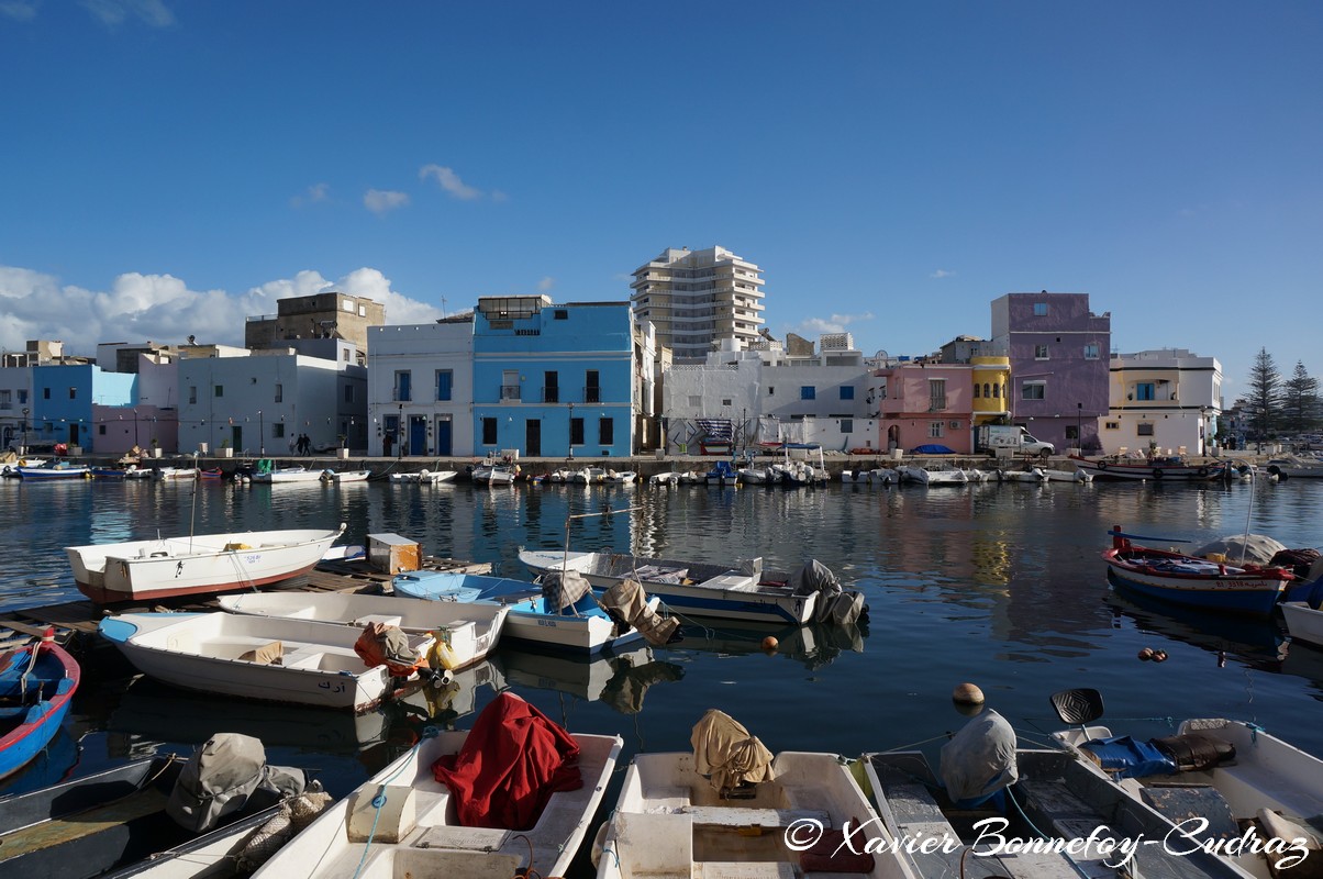 Bizerte - Le Vieux Port
Mots-clés: Banzart geo:lat=37.27825739 geo:lon=9.87523377 geotagged La Kasbah TUN Tunisie Bizerte Le vieux port La Ksiba bateau
