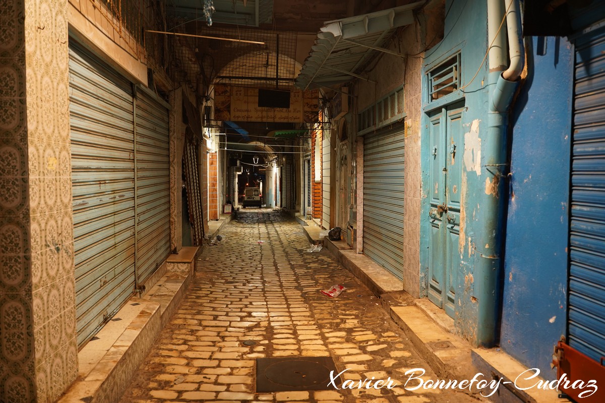Sousse by Night - La Medina - Souk
Mots-clés: geo:lat=35.82567849 geo:lon=10.63961372 geotagged Sousse Sūsah TUN Tunisie La Medina patrimoine unesco Nuit Souk
