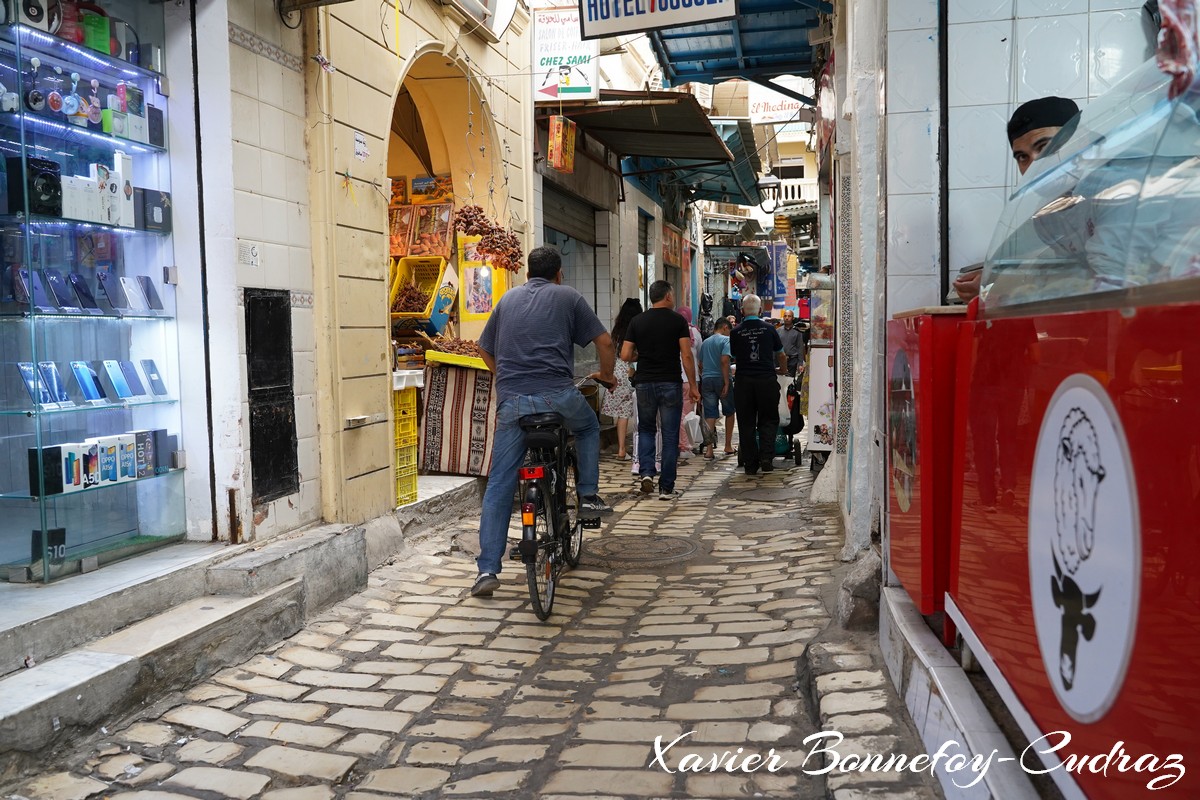 Sousse - La Medina - Souk
Mots-clés: geo:lat=35.82451826 geo:lon=10.63883185 geotagged Sousse Sūsah TUN Tunisie La Medina patrimoine unesco Souk Marche personnes