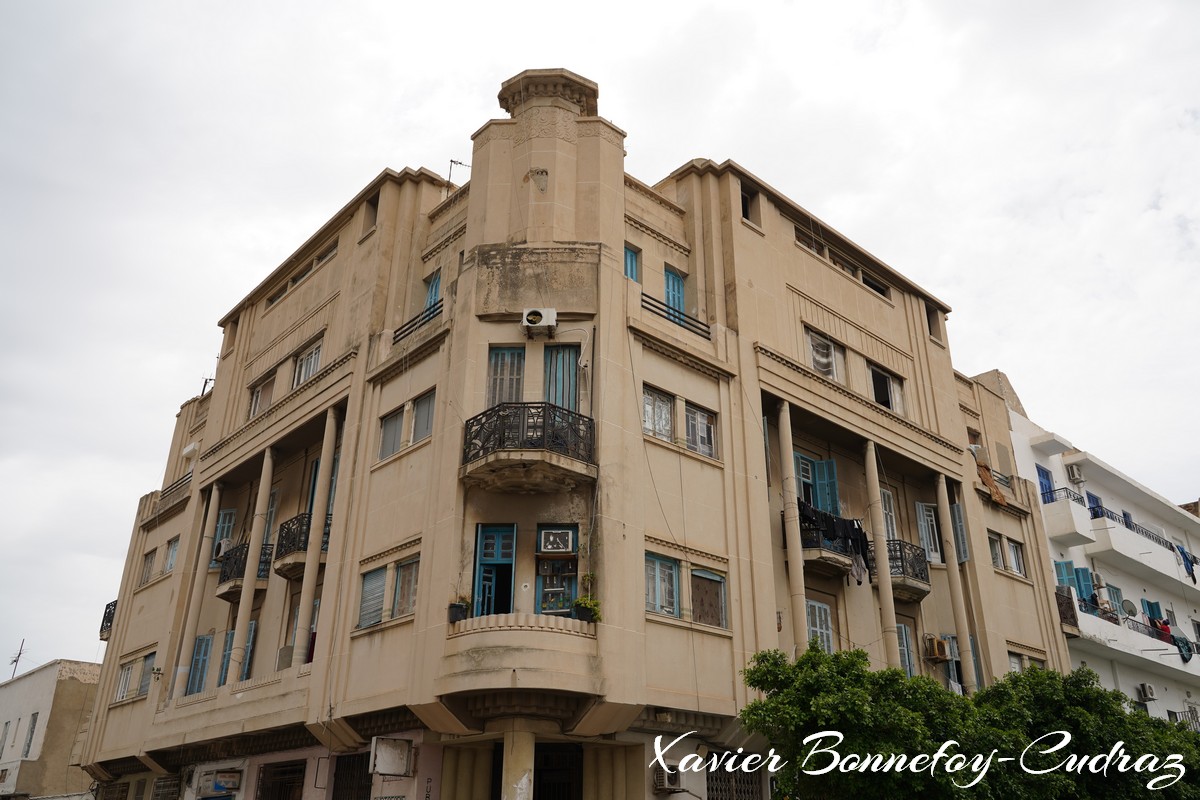 Sousse - Rue Voltaire
Mots-clés: geo:lat=35.82439647 geo:lon=10.64084351 geotagged Sousse Sūsah TUN Tunisie Rue Voltaire Art Deco