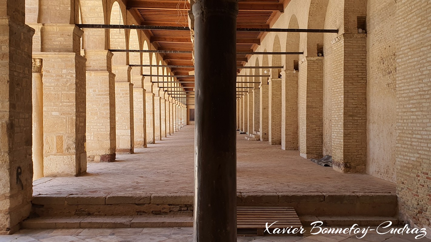 Kairouan - Medina - Mosquee Oqba Ibn Nafi
Mots-clés: Al Qayrawān geo:lat=35.68163799 geo:lon=10.10432526 geotagged Sidi Ben Slama TUN Tunisie Kairouan patrimoine unesco Medina Mosquee Oqba Ibn Nafi Mosque Religion Grand Mosque