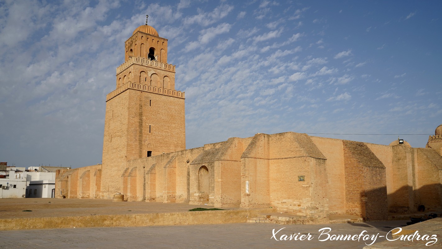 Kairouan - Medina - Mosquee Oqba Ibn Nafi
Mots-clés: Al Qayrawān geo:lat=35.68191903 geo:lon=10.10311827 geotagged Sidi Ben Slama TUN Tunisie Kairouan patrimoine unesco Medina Mosquee Oqba Ibn Nafi Mosque Religion Grand Mosque