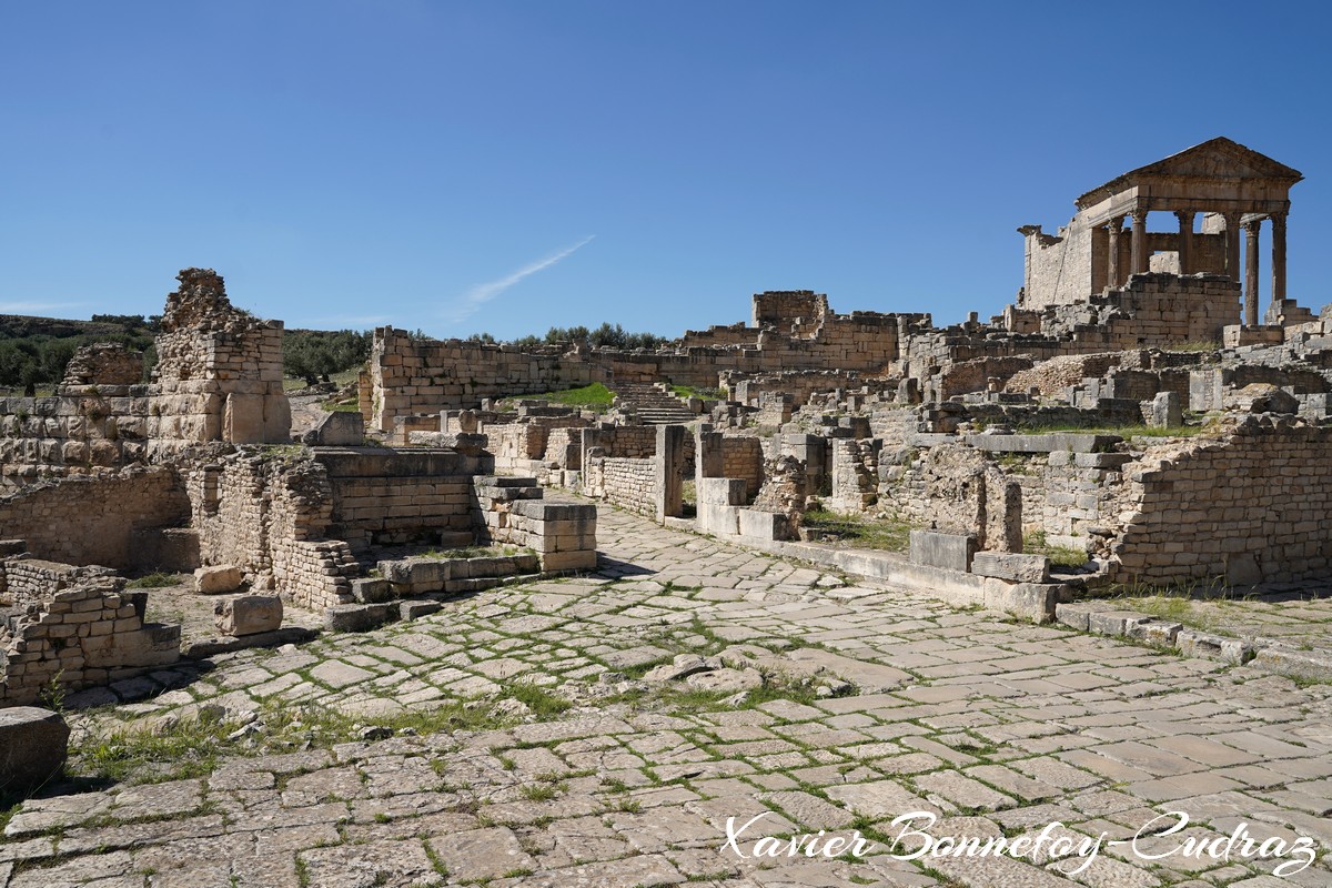 Dougga - Le Capitole
Mots-clés: Bājah Dougga geo:lat=36.42202975 geo:lon=9.21785988 geotagged TUN Tunisie Beja Thugga Ruines Ruines romaines patrimoine unesco Capitole