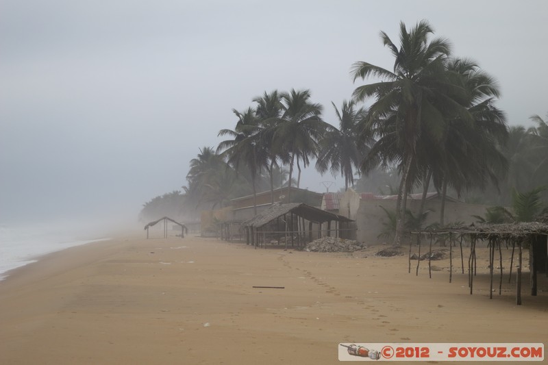 Mondoukou
Mots-clés: plage mer Palmier CÃ´te d'Ivoire Mondoukou