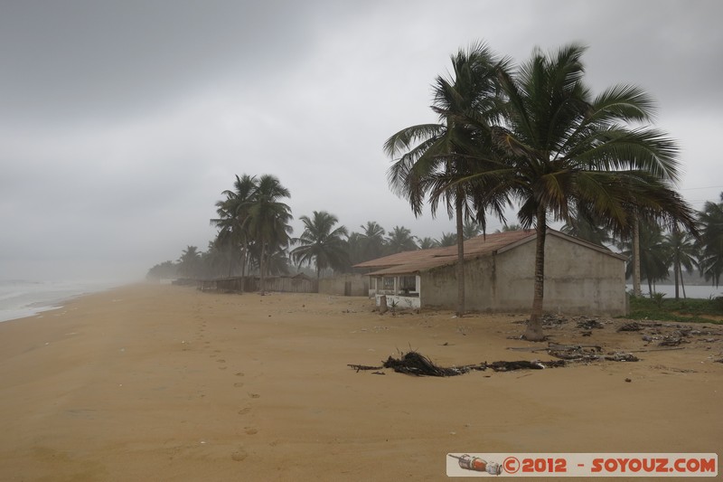 Mondoukou
Mots-clés: plage mer Palmier CÃ´te d'Ivoire Mondoukou