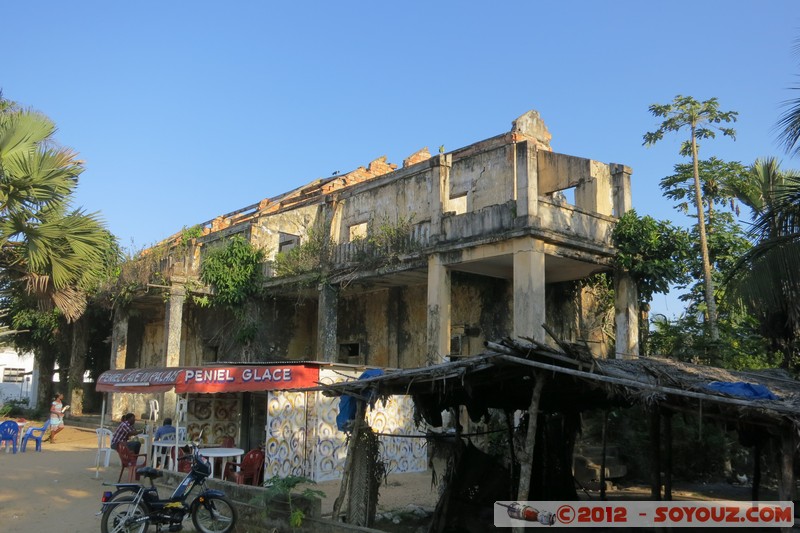 Grand-Bassam - Palais de Justice
Mots-clés: CÃ´te d'Ivoire geo:lat=5.19578628 geo:lon=-3.73711109 geotagged patrimoine unesco Grand Bassam