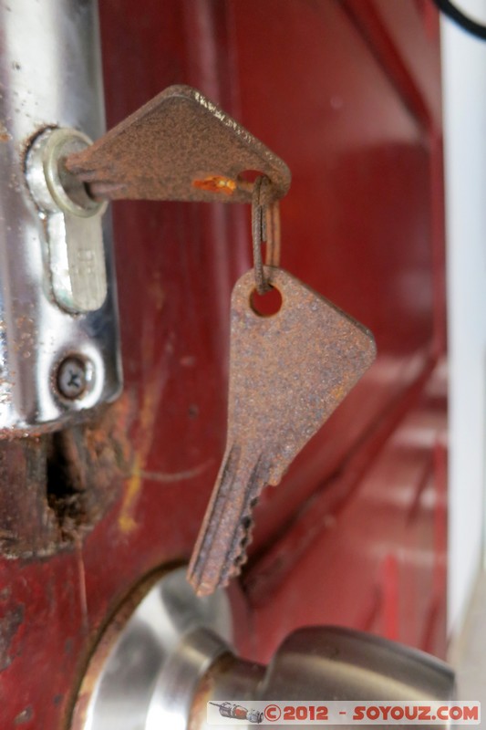 Grand-Bassam
Mots-clés: CÃ´te d'Ivoire geo:lat=5.19618162 geo:lon=-3.74685556 geotagged Insolite Grand Bassam