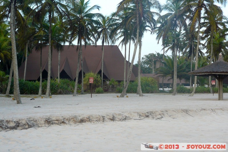 Assinie - L'ancien Club Med (Les Bronzés)
Mots-clés: CIV CÃ´te d'Ivoire Ebotiam geo:lat=5.15519505 geo:lon=-3.44385910 geotagged Sud-Como plage