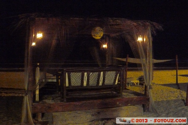 Assinie - Lounge O Sole Mio
Mots-clés: geo:lat=5.15812141 geo:lon=-3.46386373 geotagged Nuit plage