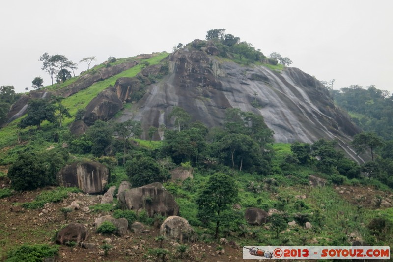 Route Man / Frontière Guinée
Mots-clés: CIV CÃ´te d'Ivoire Dix-Huit Montagnes geo:lat=7.85801061 geo:lon=-8.08747345 geotagged Sipilou