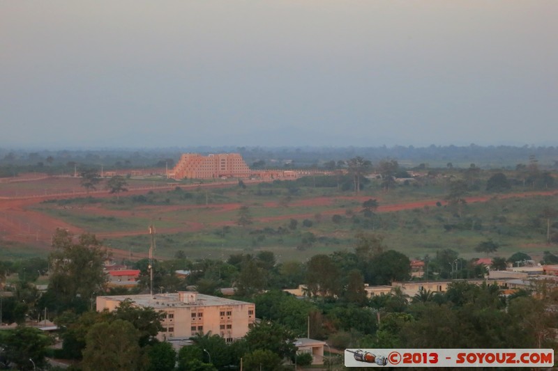 Yamoussoukro - Hotel des Parlementaires
Mots-clés: CIV CÃ´te d'Ivoire geo:lat=6.80259766 geo:lon=-5.25145207 geotagged Lacs Nzuessi Yamoussoukro
