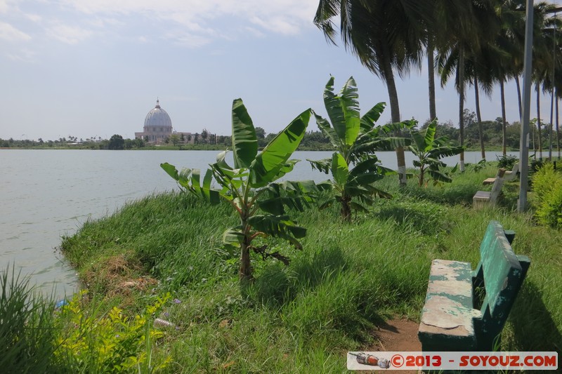 Yamoussoukro - Basilique de Notre Dame de la Paix
Mots-clés: CIV C&Atilde;&acute;te d'Ivoire geo:lat=6.81519026 geo:lon=-5.28249264 geotagged Lacs Yamoussoukro Basilique de Notre Dame de la Paix Eglise Architecture