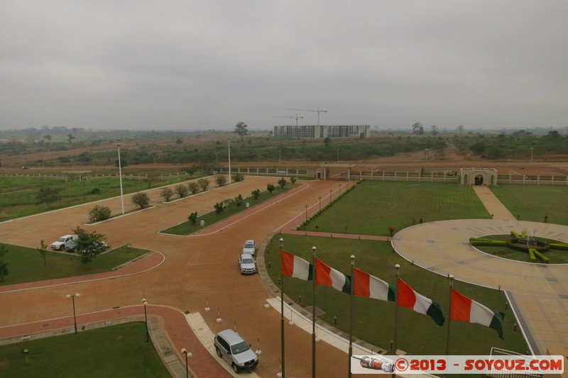 Yamoussoukro - Hotel des Parlementaires
Mots-clés: CIV C&Atilde;&acute;te d'Ivoire Yamoussoukro Hotel des Parlementaires