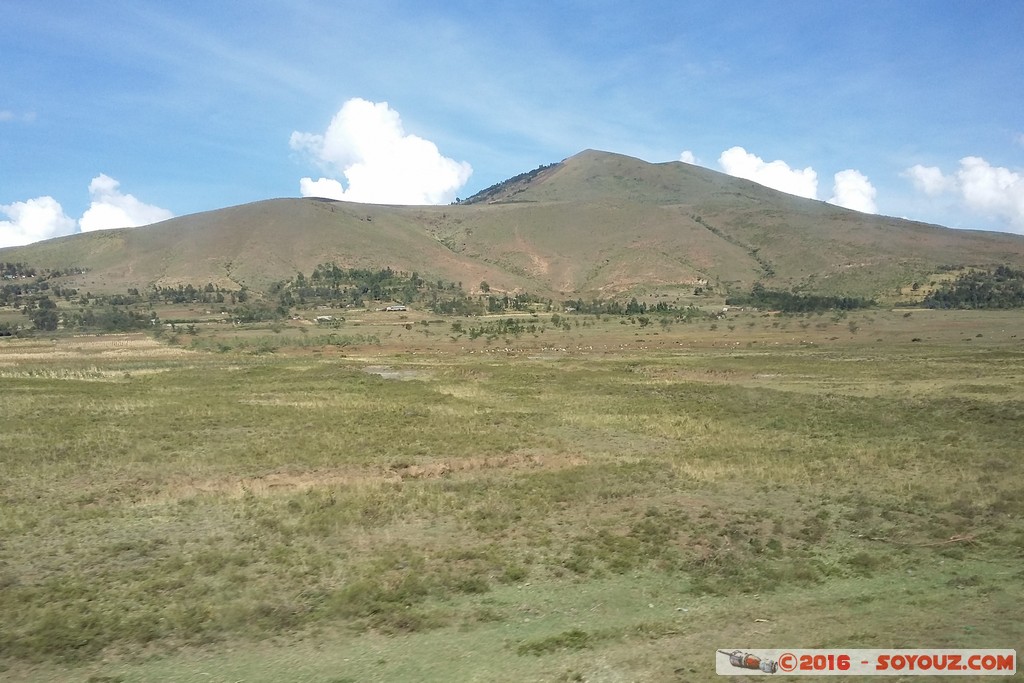 Nairobi - Nakuru highway (A104 road)
Mots-clés: Montagne