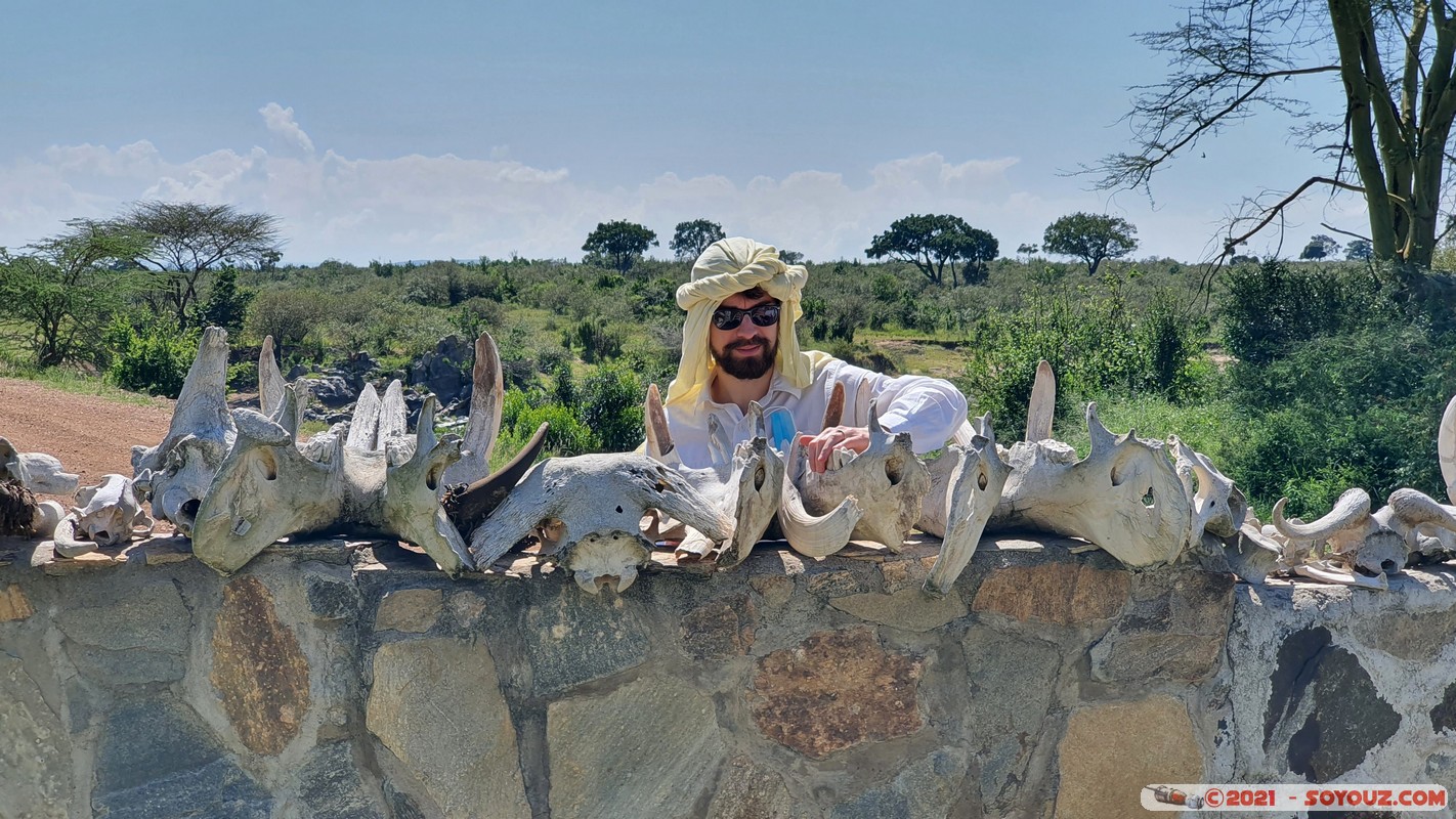 Masai Mara - Seb playing with skulls
