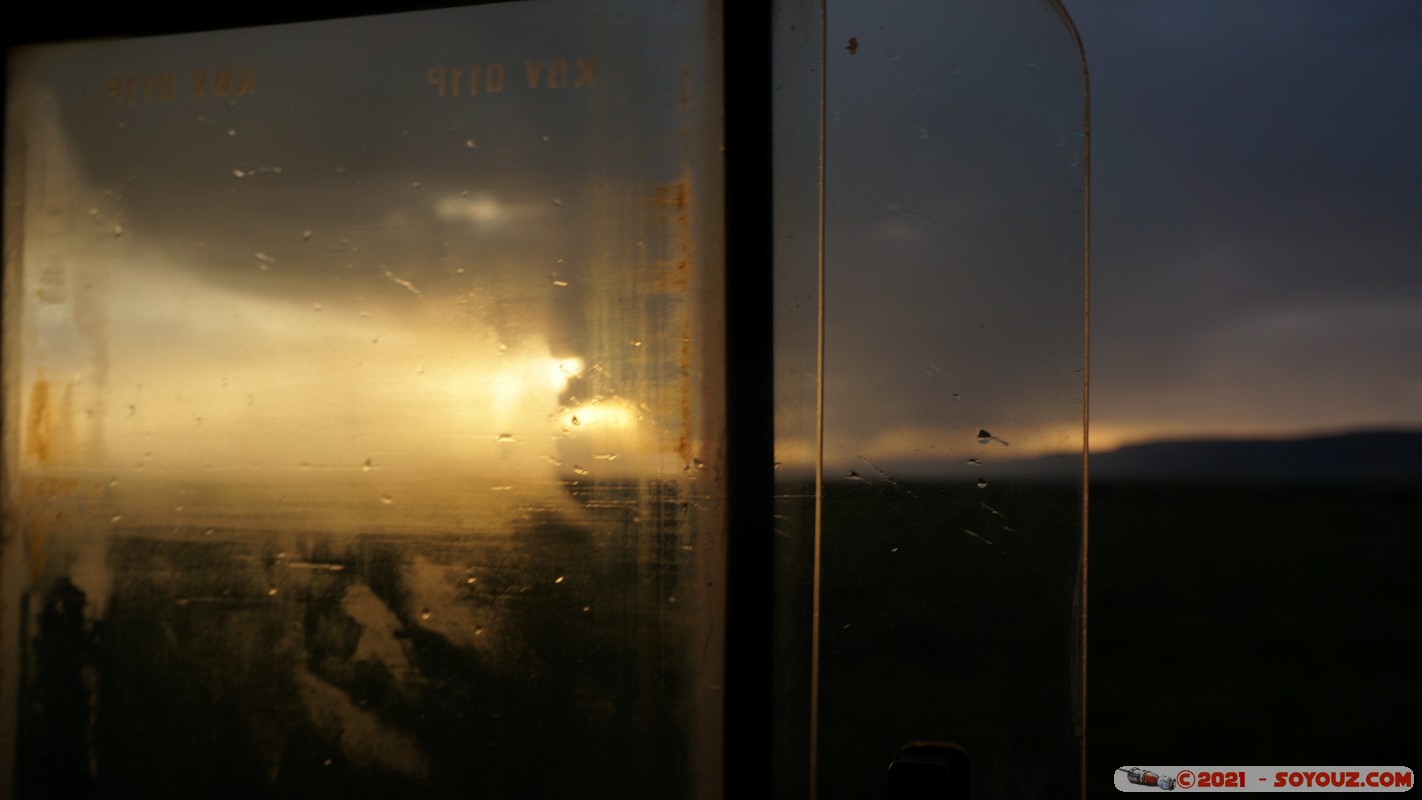 Masai Mara - Sunset on the savannah
Mots-clés: geo:lat=-1.38499689 geo:lon=34.98656496 geotagged KEN Kenya Narok Oloolaimutia Masai Mara Lumiere paysage sunset Nuages