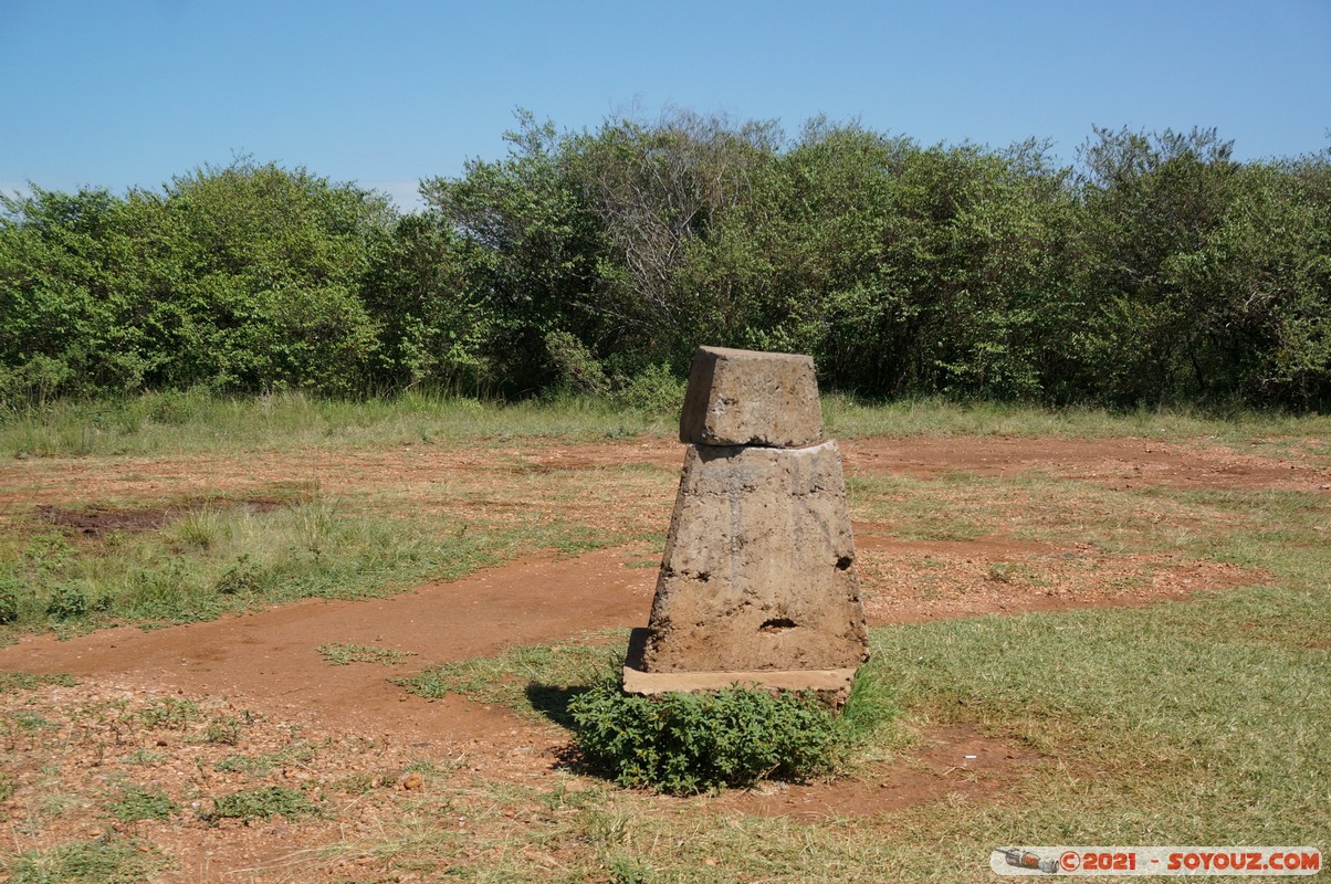 Masai Mara - Landmark border Tanzania / Kenya
Mots-clés: geo:lat=-1.55483951 geo:lon=35.02443850 geotagged KEN Kenya Narok Ol Kiombo animals Masai Mara