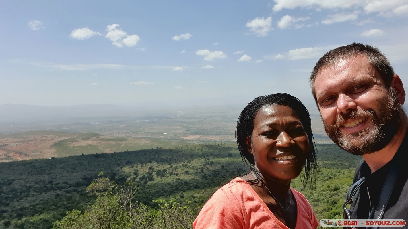 Rift Valley - Jambo Scenic View
Mots-clés: geo:lat=-1.05609722 geo:lon=36.60275280 geotagged KEN Kenya Larkhill Nakuru Rift Valley