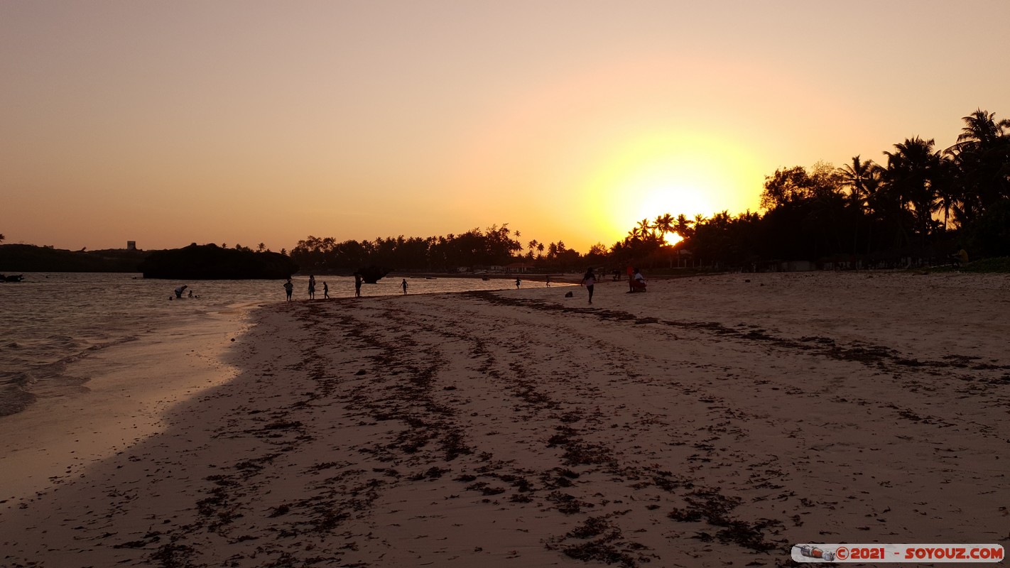 Watamu bay - Sunset
Mots-clés: plage Mer sunset KEN Kenya Kilifi Watamu