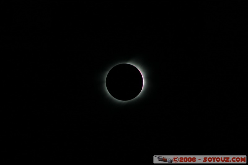 12h19 - 1/160 - f/11
Couronne solaire
