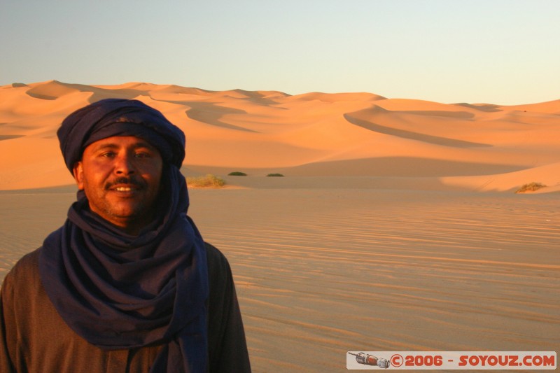 Notre chauffeur Touareg
Mots-clés: couche de soleil sunset touareg