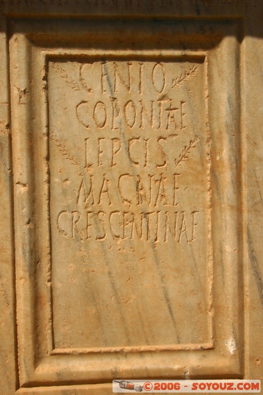 Forum Severan
D�tails
