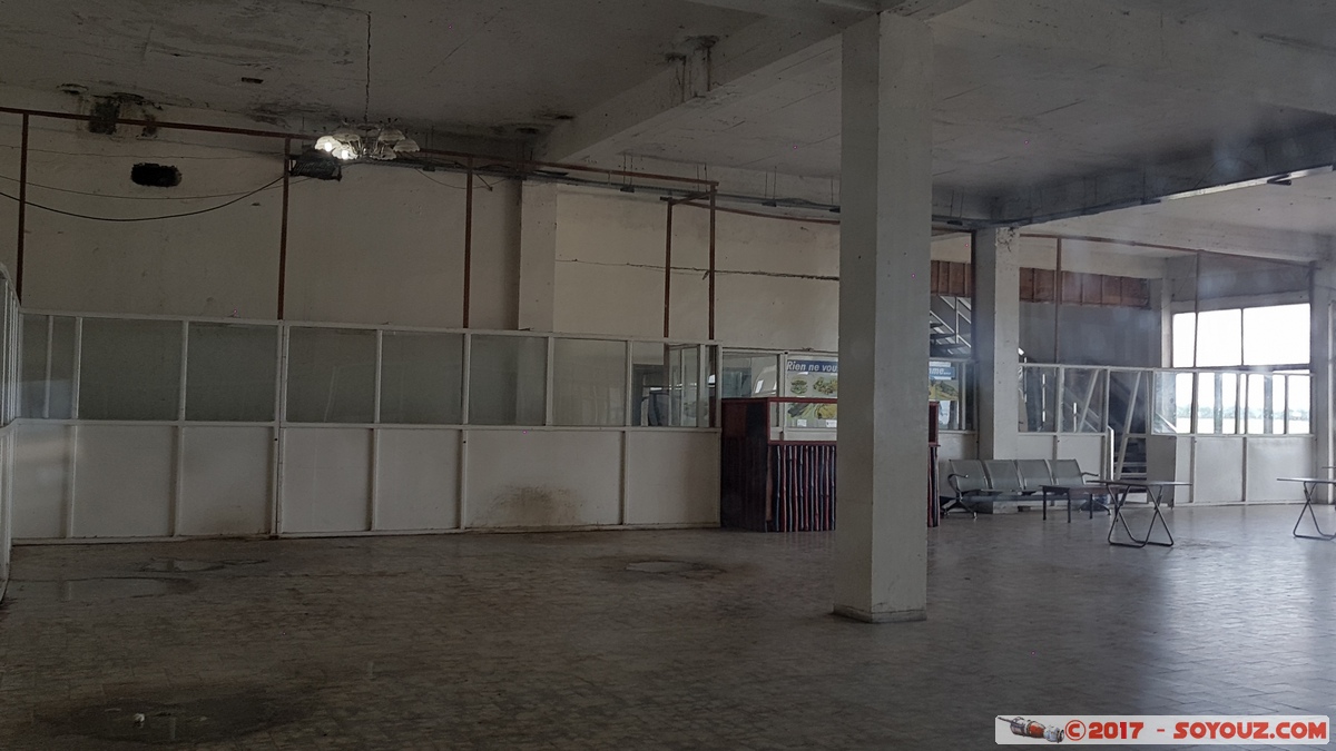 Aeroport de Kisangani
Mots-clés: Bangoka COD geo:lat=0.49231877 geo:lon=25.33040375 geotagged R&eacute;publique D&eacute;mocratique du Congo Tshopo Kisangani