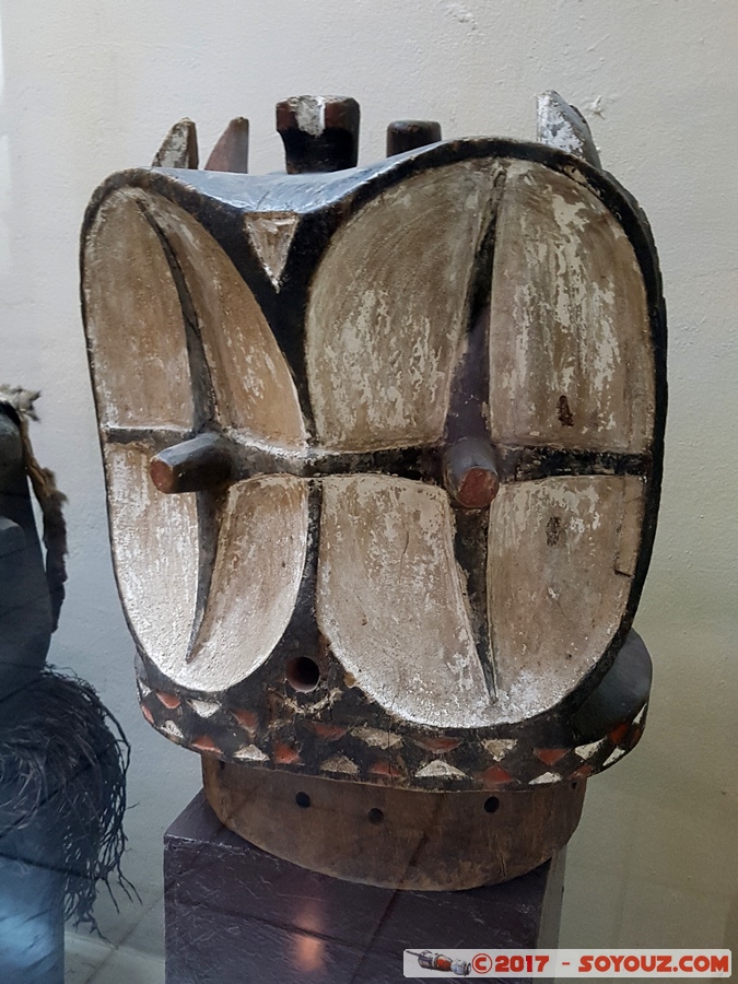 Mus&eacute;e national de Kinshasa
Mots-clés: COD geo:lat=-4.32794099 geo:lon=15.25071859 geotagged Kinshasa Leopoldville Ouest R&eacute;publique D&eacute;mocratique du Congo Parc Pr&eacute;sidentiel - Mont Ngaliema Mus&eacute;e national de Kinshasa sculpture Art