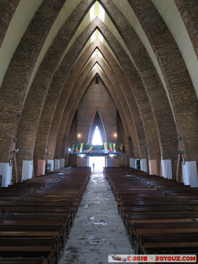 Brazzaville - Basilique St. Anne
Mots-clés: Brazzaville COG geo:lat=-4.26852673 geo:lon=15.28446693 geotagged R&eacute;publique du Congo Congo Basilique St. Anne Eglise