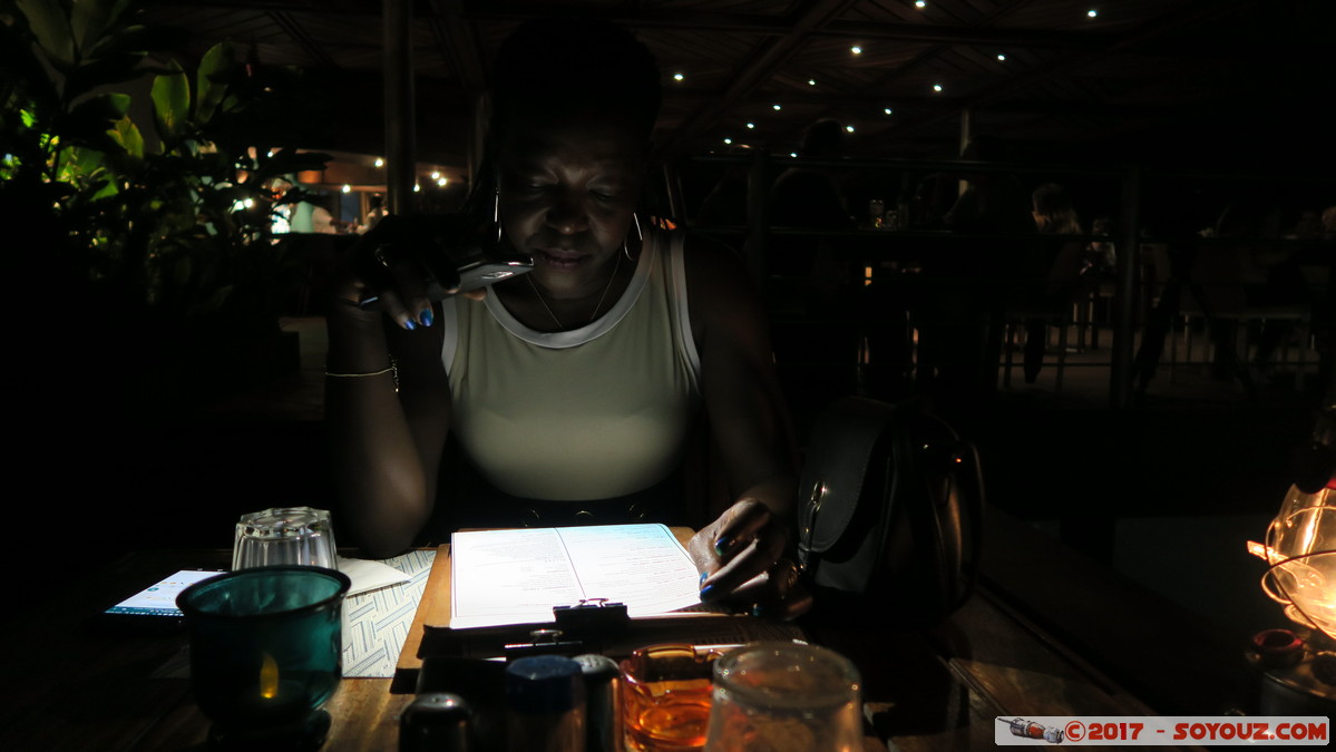 Brazzaville by night - Mami Wata
Mots-clés: Brazzaville COG geo:lat=-4.27773248 geo:lon=15.28376341 geotagged R&eacute;publique du Congo Mami Wata Nuit Lumiere