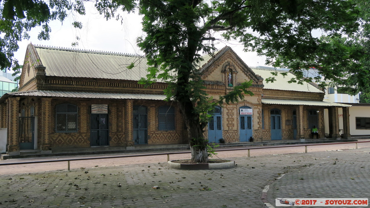 Brazzaville - Cath&eacute;drale du Sacr&eacute;-C&oelig;ur - Mission
Mots-clés: Brazzaville COG geo:lat=-4.26928561 geo:lon=15.27364612 geotagged R&eacute;publique du Congo Cath&eacute;drale du Sacr&eacute;-C&oelig;ur