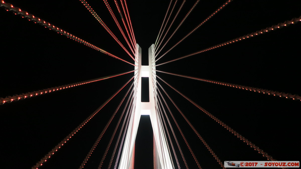 Brazzaville by night - Pont du 15 aout 1960
Mots-clés: Brazzaville COG geo:lat=-4.28623274 geo:lon=15.26834607 geotagged R&eacute;publique du Congo Pont du 15 aout 1960 Pont Nuit